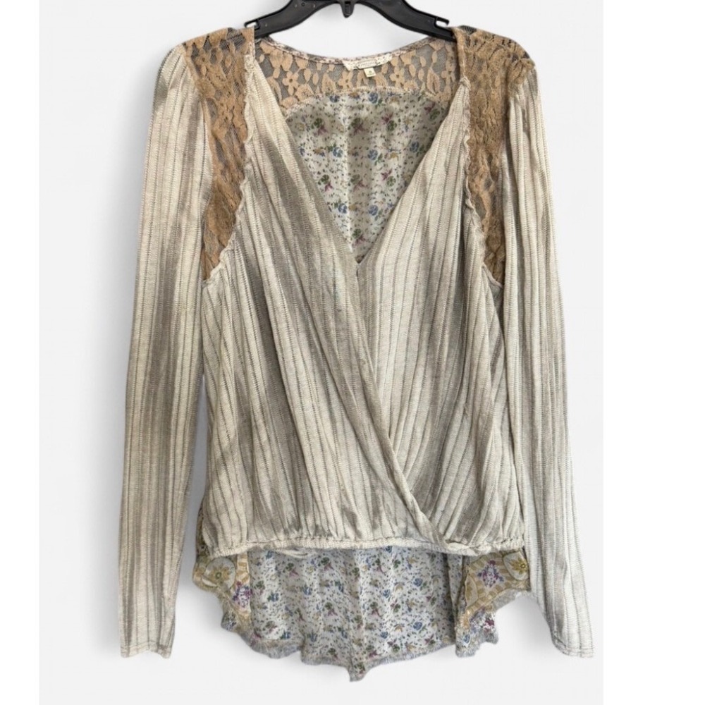Gimmicks BKE Top Beige Peasant Indie Floral Lace Cottagecore Romantic Boho Small